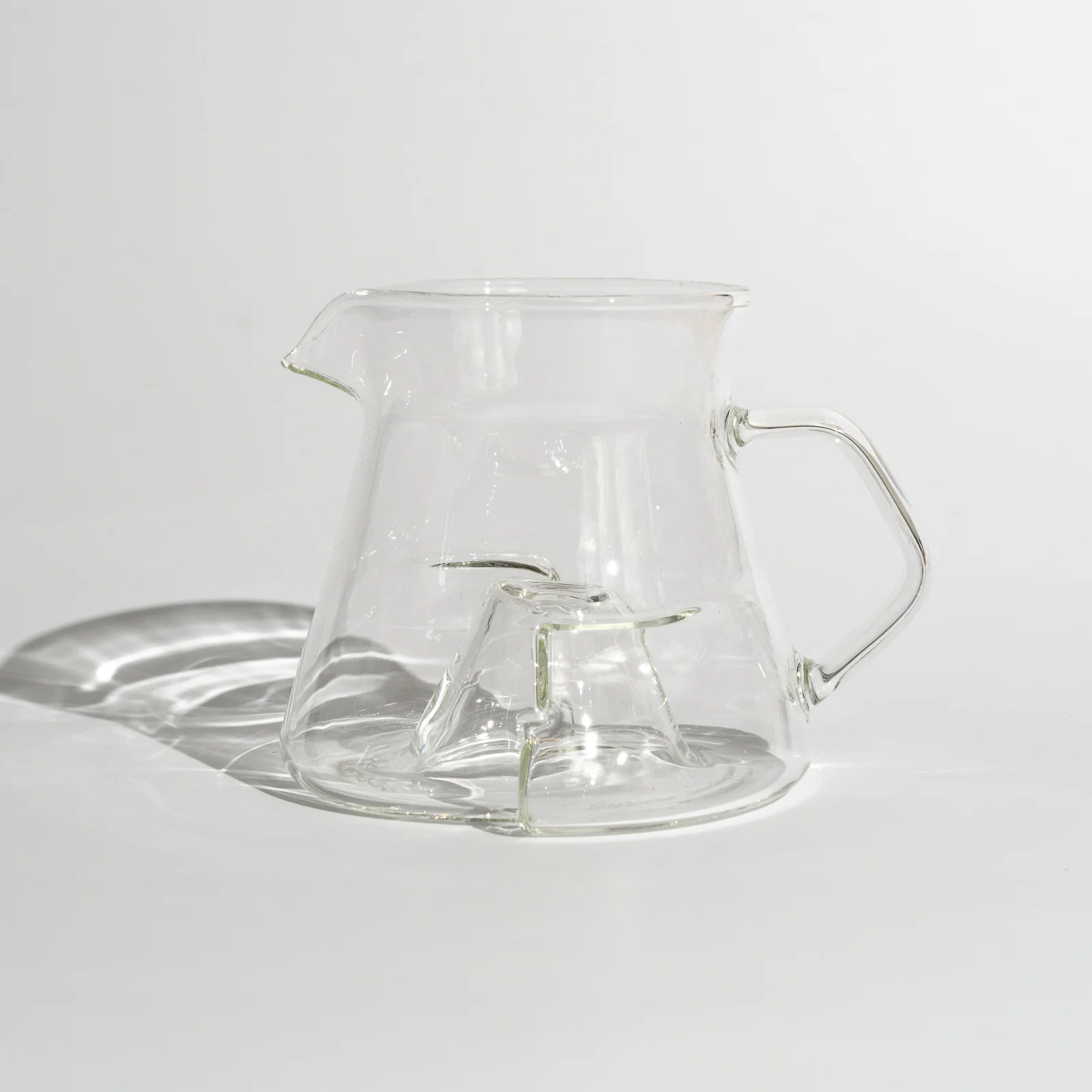 ICOSA - Avensi Wave - Cyclone Carafe - SMALL